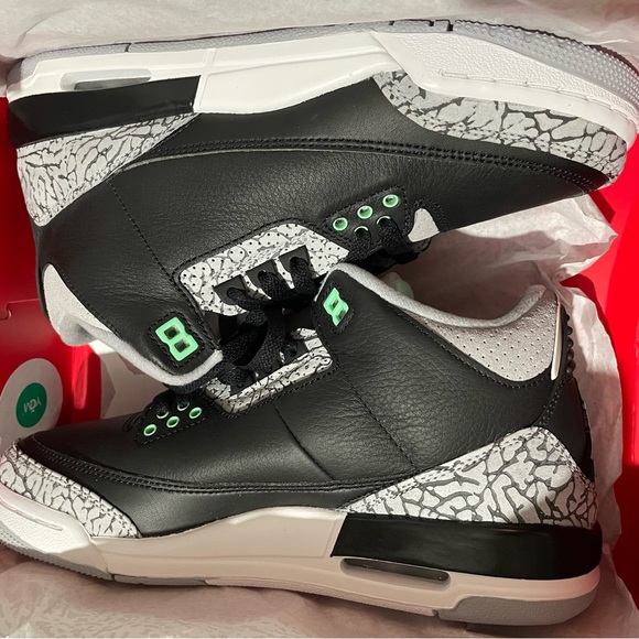 Air Jordan 3’s